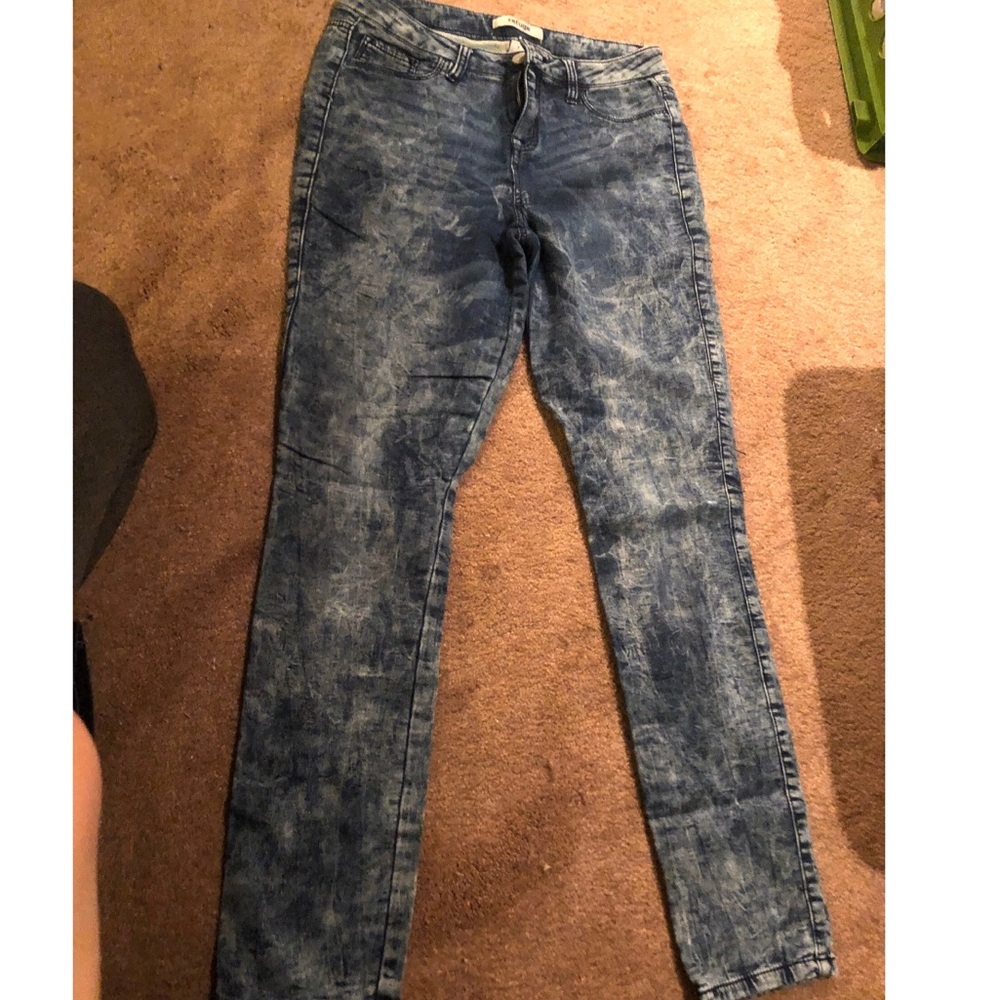 Refuge acid wash jeans